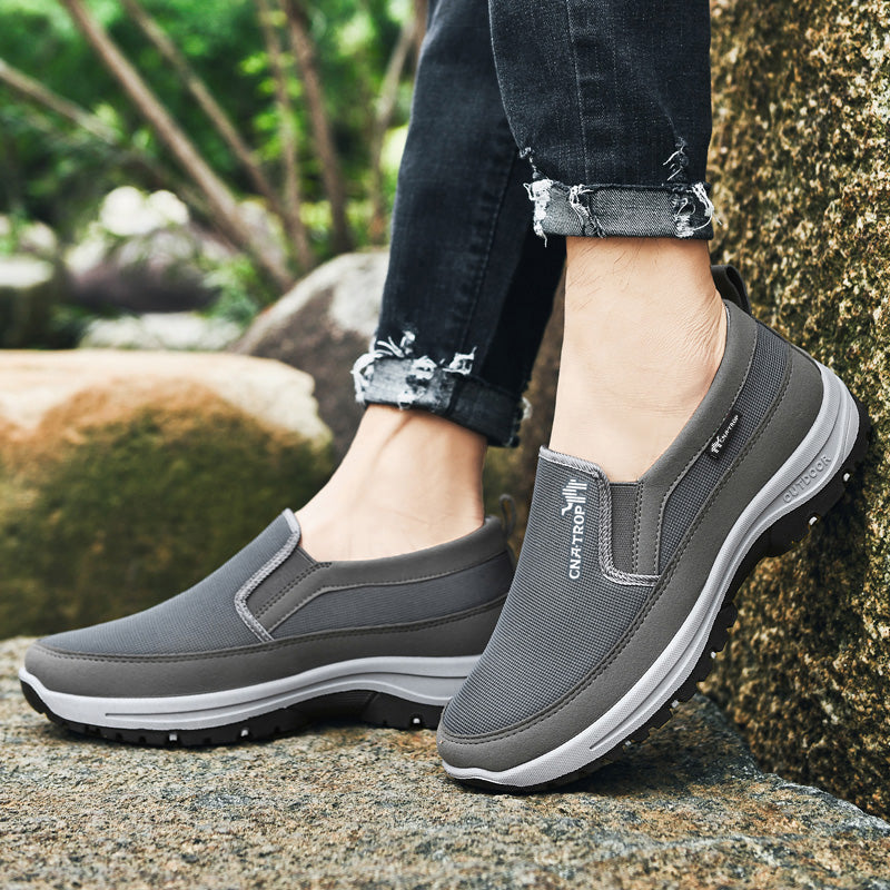 UnisexBreathable Sneakers – Comfortable Slip-On Casual Shoes for Spring and Autumn; Stylish, Lightweight Walking Shoes.