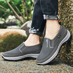 UnisexBreathable Sneakers – Comfortable Slip-On Casual Shoes for Spring and Autumn; Stylish, Lightweight Walking Shoes.